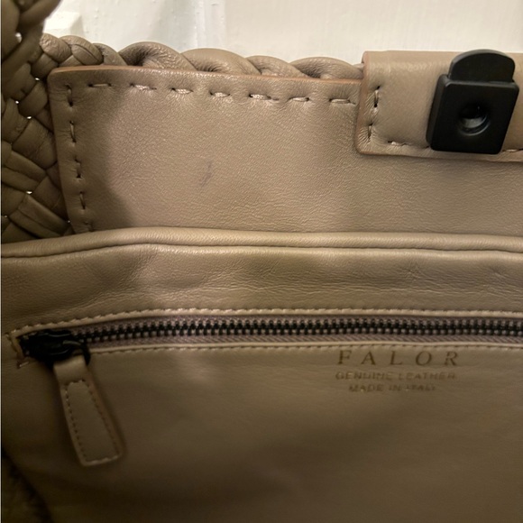Falor Made in Italy Leather Woven Bag in Neutral Taupe Color. - Picture 16 of 17